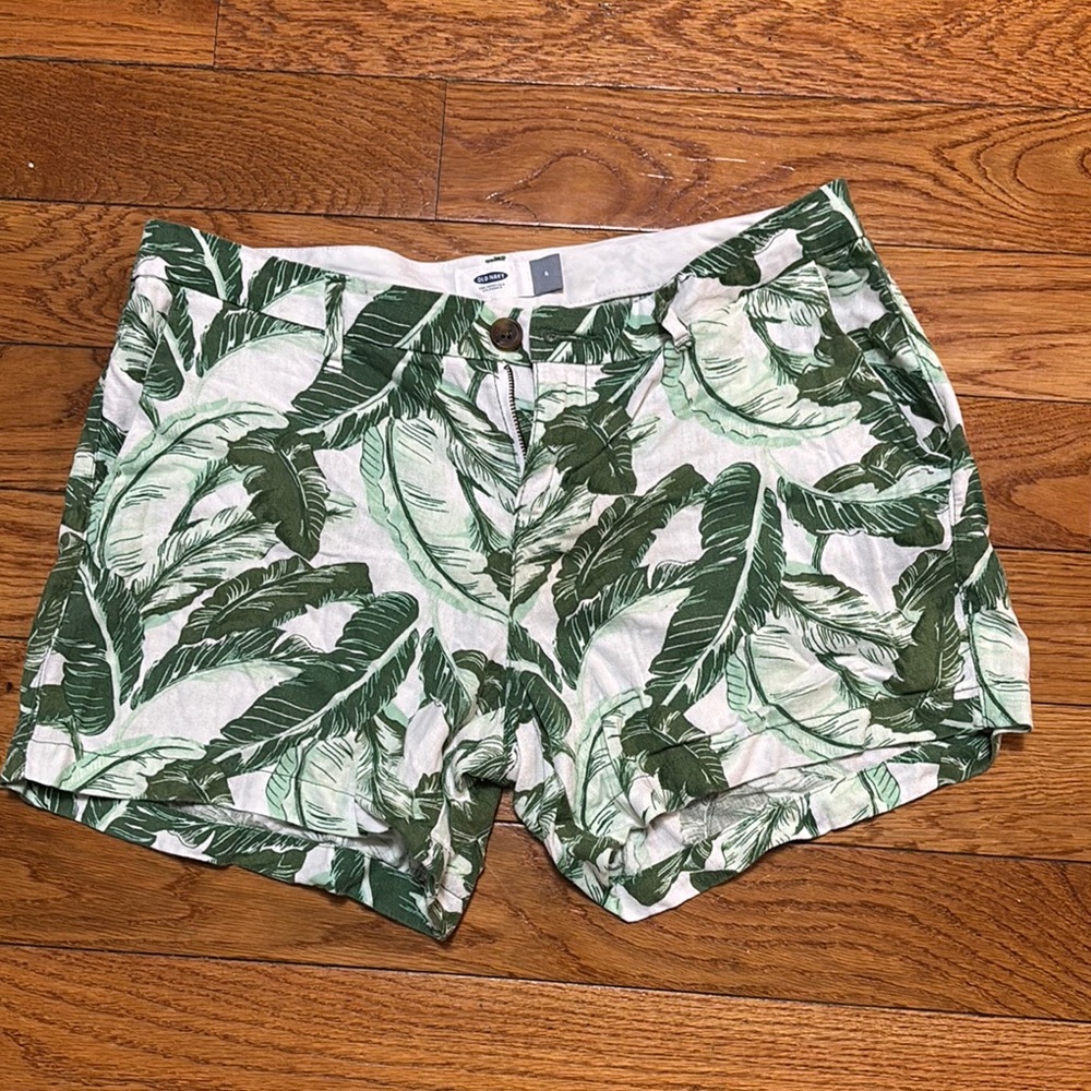 Old Navy Linen Green Leaf Print Shorts